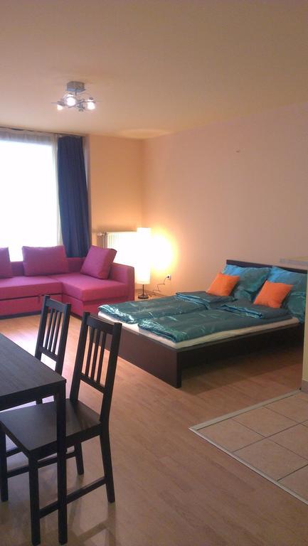 Apartman 4 You Wellness Βουδαπέστη Δωμάτιο φωτογραφία